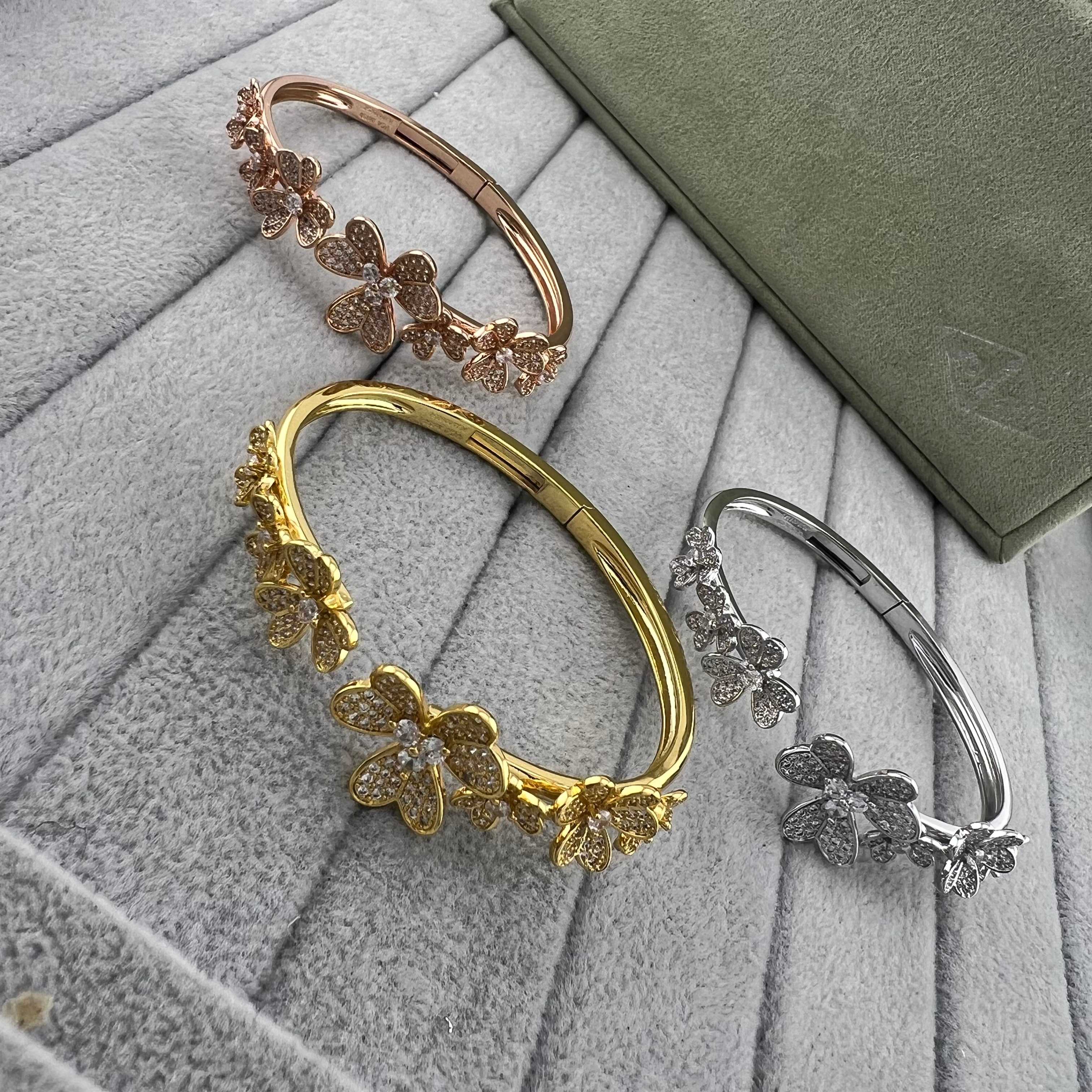 Pavé Diamond Clover Blossom Bracelet