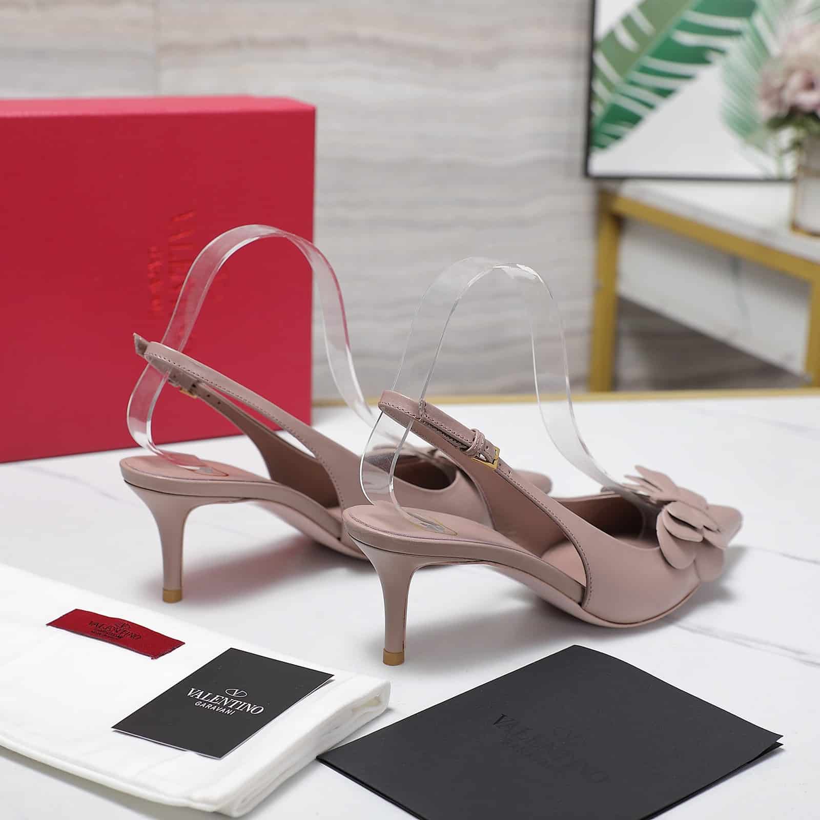 Valentino Garavani Papier Phalène Slingback Pumps Pink