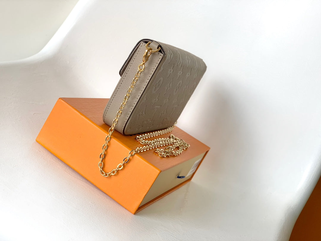 Louis Vuitton Felicie Pochette Bag Gray Tourterelle 21Cm