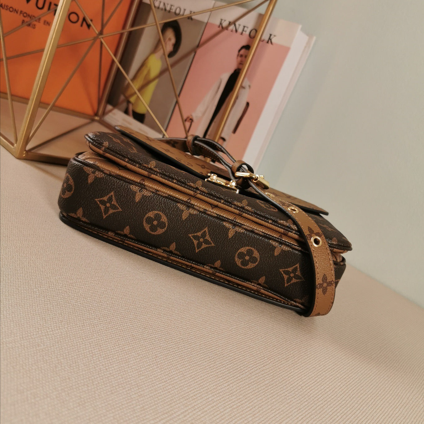 Louis Vuitton Pochette M Tis 27 Cm