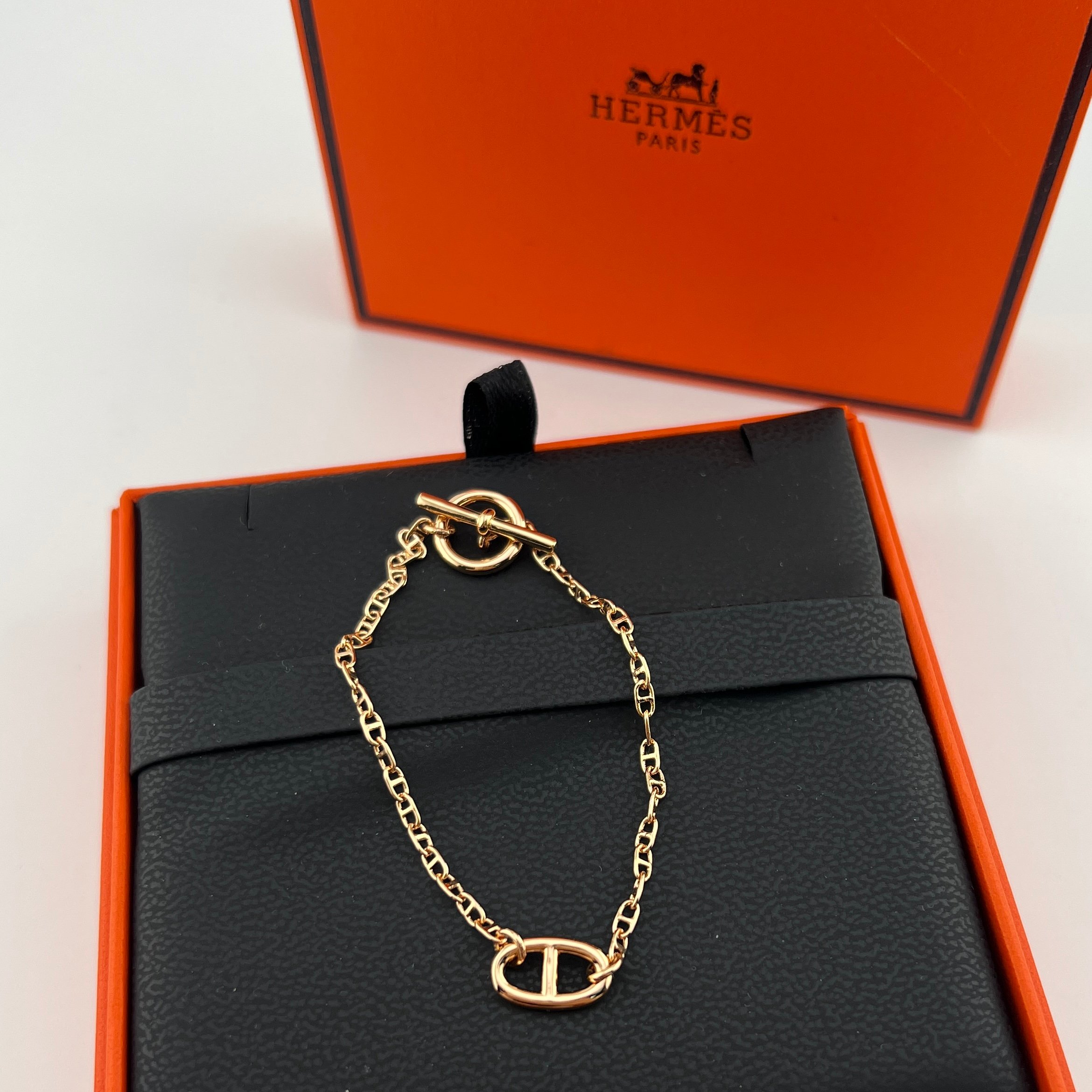 Pig nose shaped bracelet