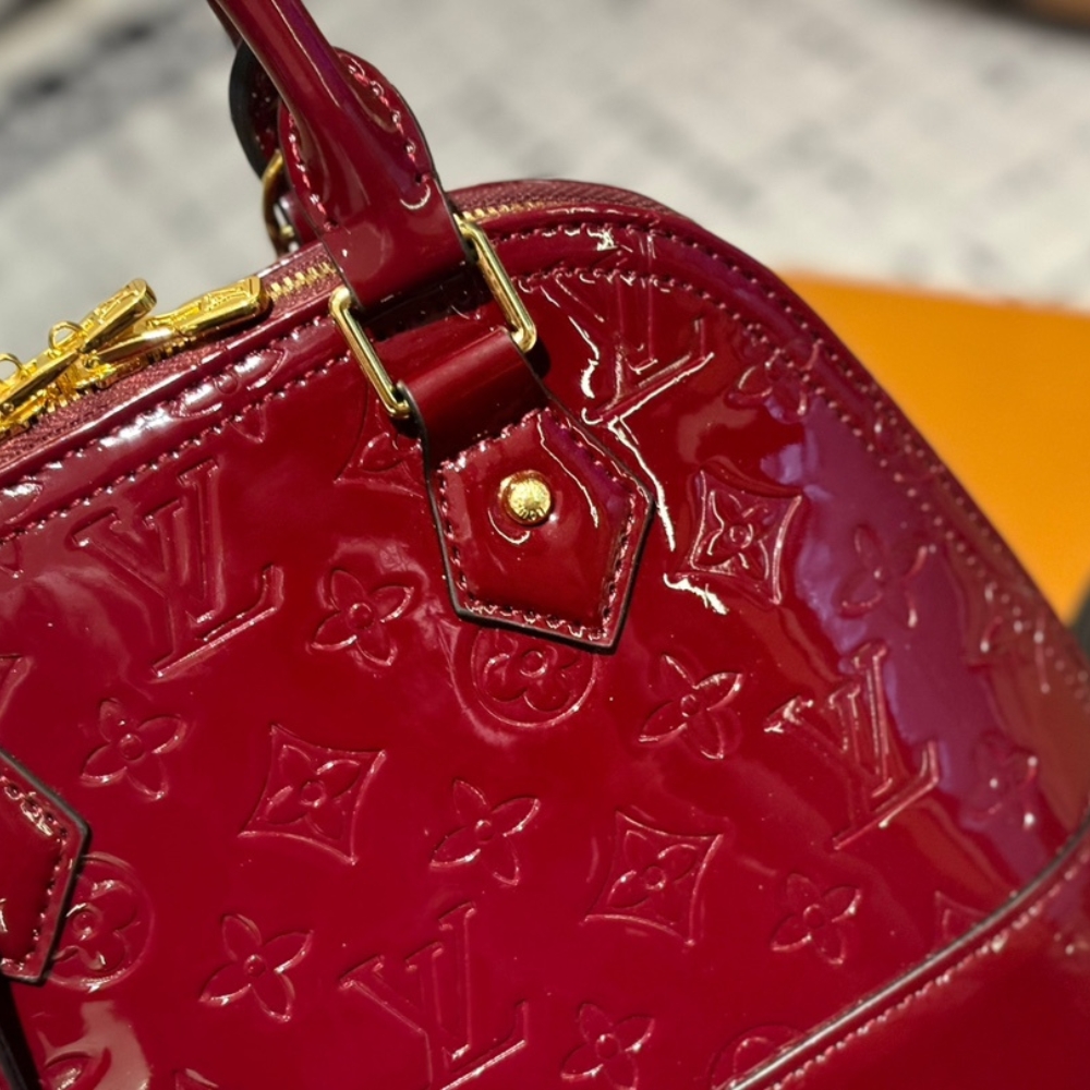 Louis Vuitton Alma Bb Monogram Vernis Leather Dark Red 23Cm