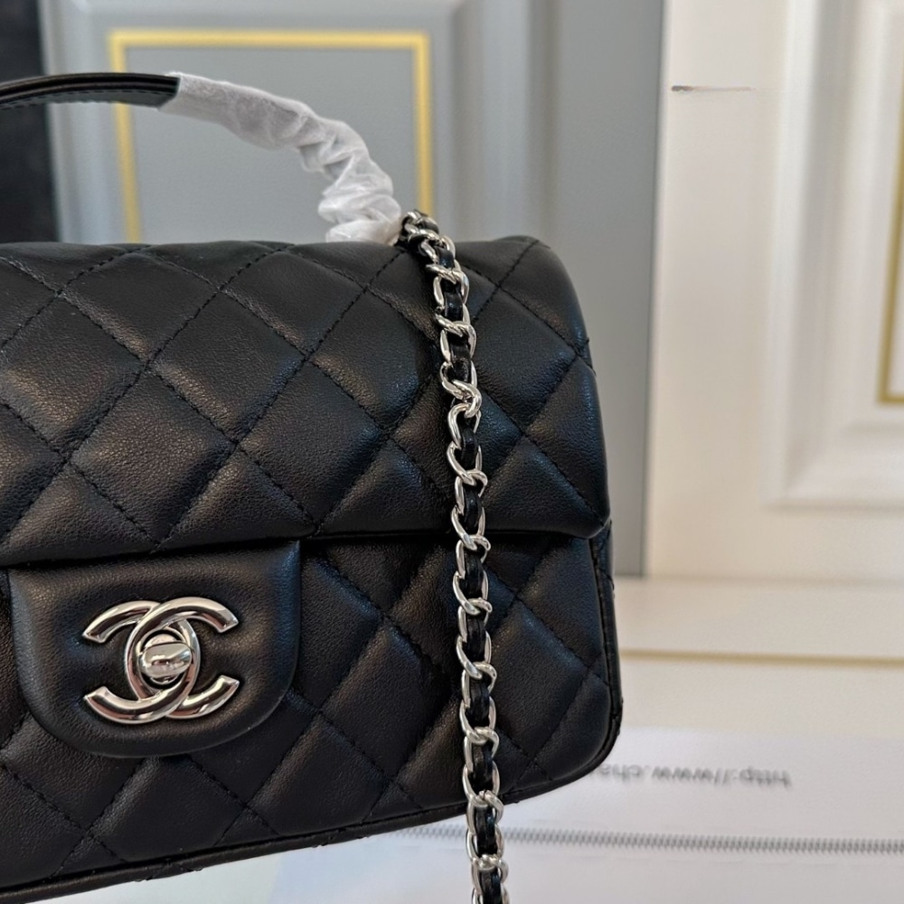 Chanel Mini Flap Bag Black 20cm