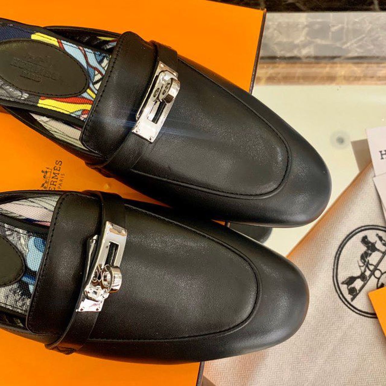 HERMES OZ MULE BLACK