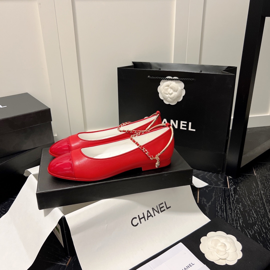 Chanel Interlocking Cc Logo Ballet Flats Red