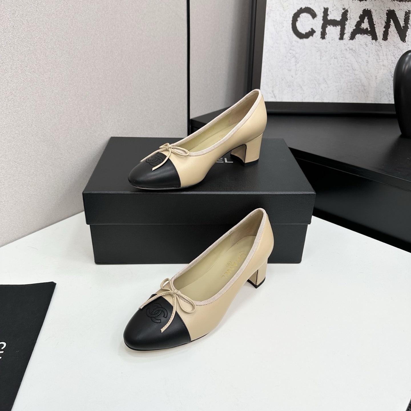 Chanel CC Cap Toe Mid Heel Pumps Beige/Black – Heel 4.5cm