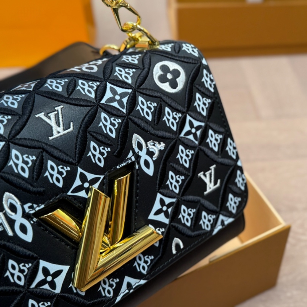 Louis Vuitton Twist Mm Monogram Jacquard Black 23Cm