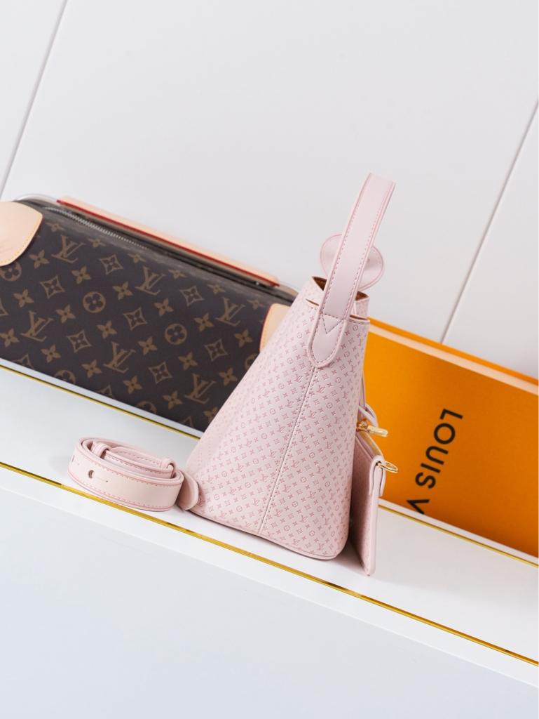 Louis Vuitton All In BB Bag Light Bliss 16cm M28886