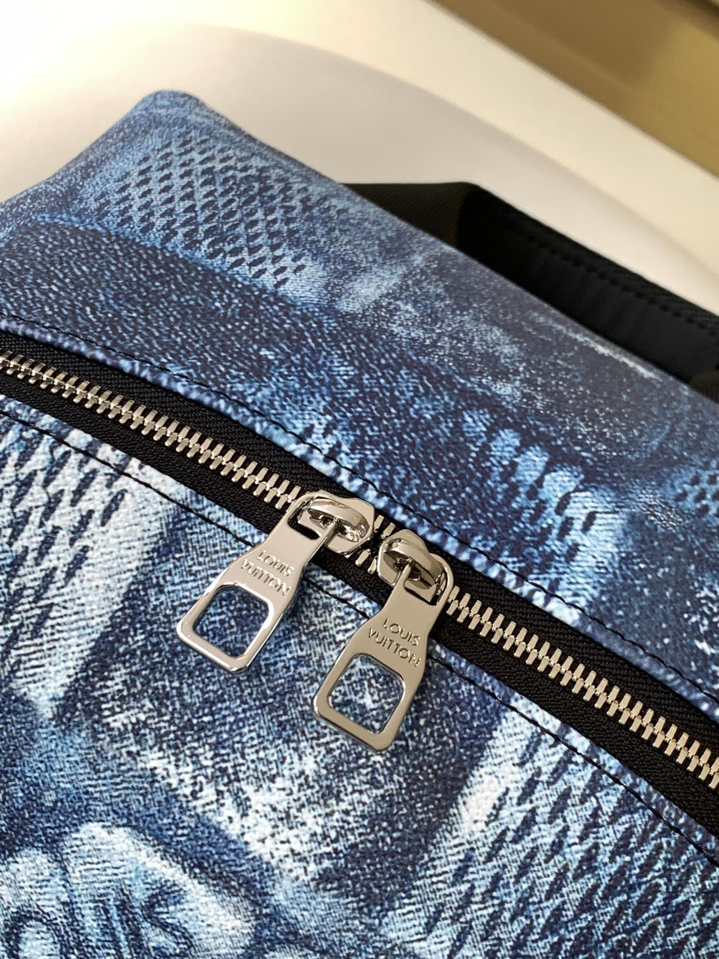 Louis Vuitton Discovery Backpack Pm Damier Blue 15.7In/40Cm