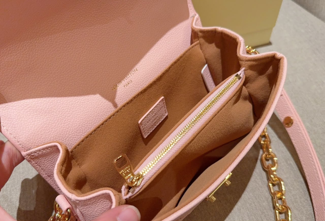 Louis Vuitton Pochette Métis East West 21.5cm M29488