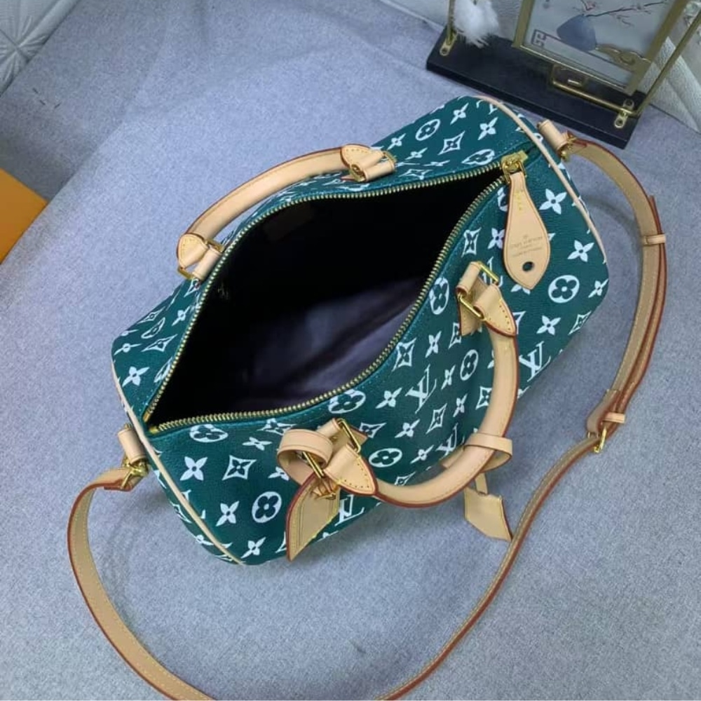 Louis Vuitton Speedy P9 Bandoulière 30 Green 30Cm M14077
