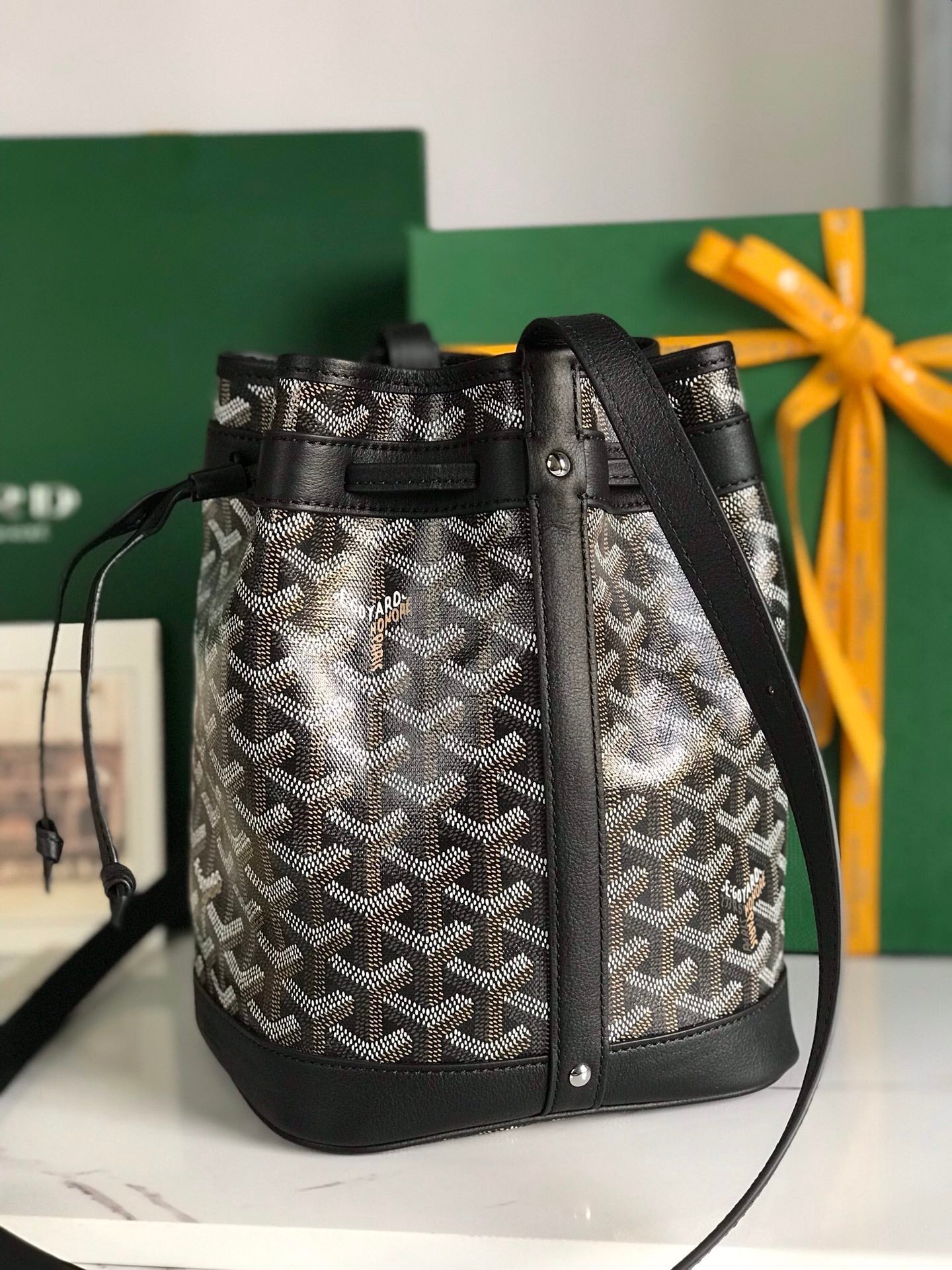 Goyard Petit Flot Bucket Bag 22 Cm Black Goyardine Canvas And Lambskin Trim