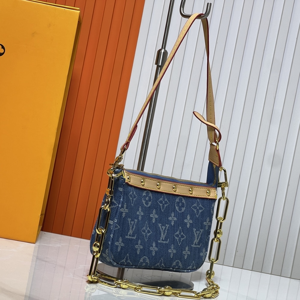 Louis Vuitton Pochette Accessoires Washed Denim Blue 22Cm