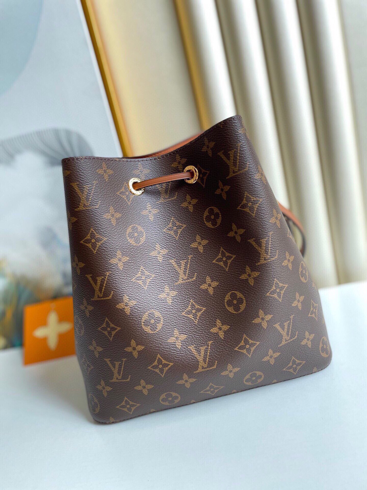 Louis Vuitton Luxury Monogram Canvas And Leather Handbag Neonoe Caramel