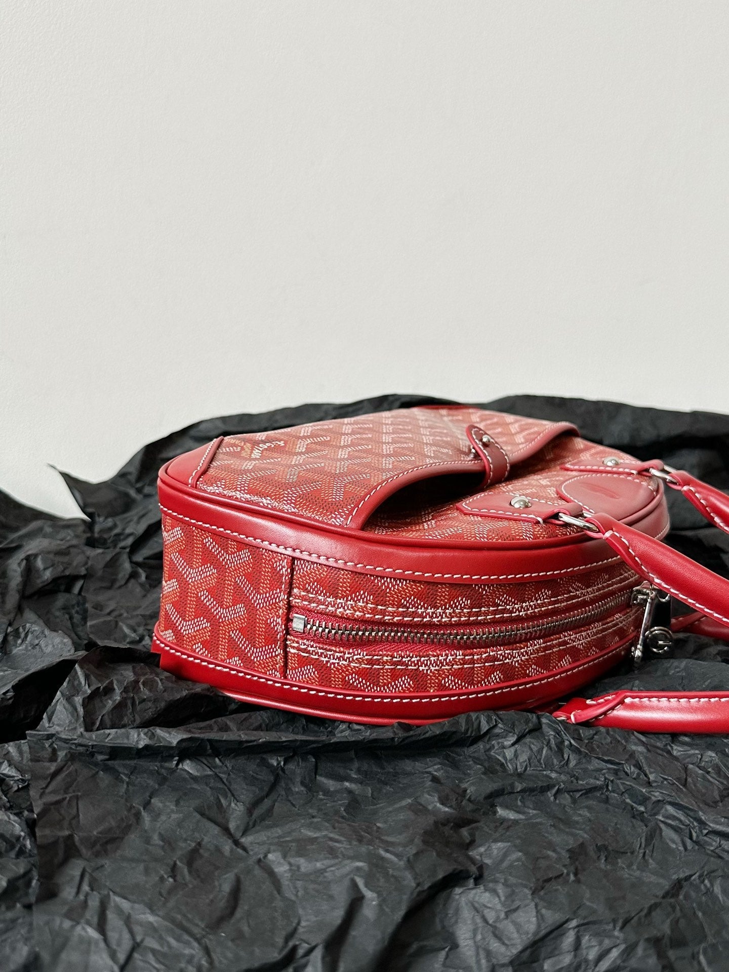 Goyard Goya Bowling Ball Small Red Canvas 27cm
