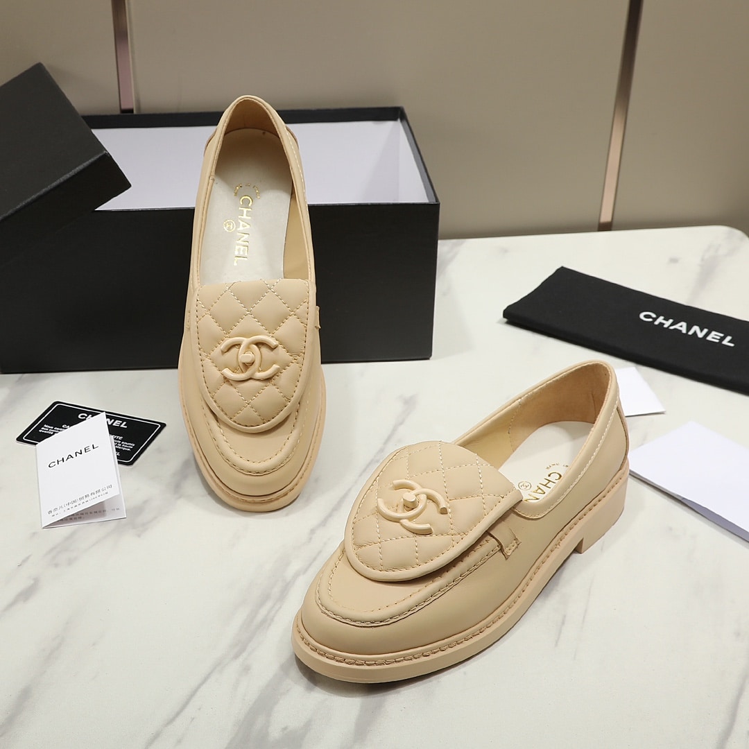 Chanel Cc Nib Turnlock Moccasins Flat Loafers Light Yellow G45474 B15482 Nt966