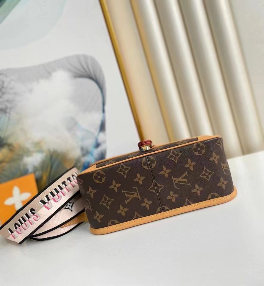 Louis Vuitton Diane Monogram – Women – Handbags Black M45985 24cm/ 9.4in