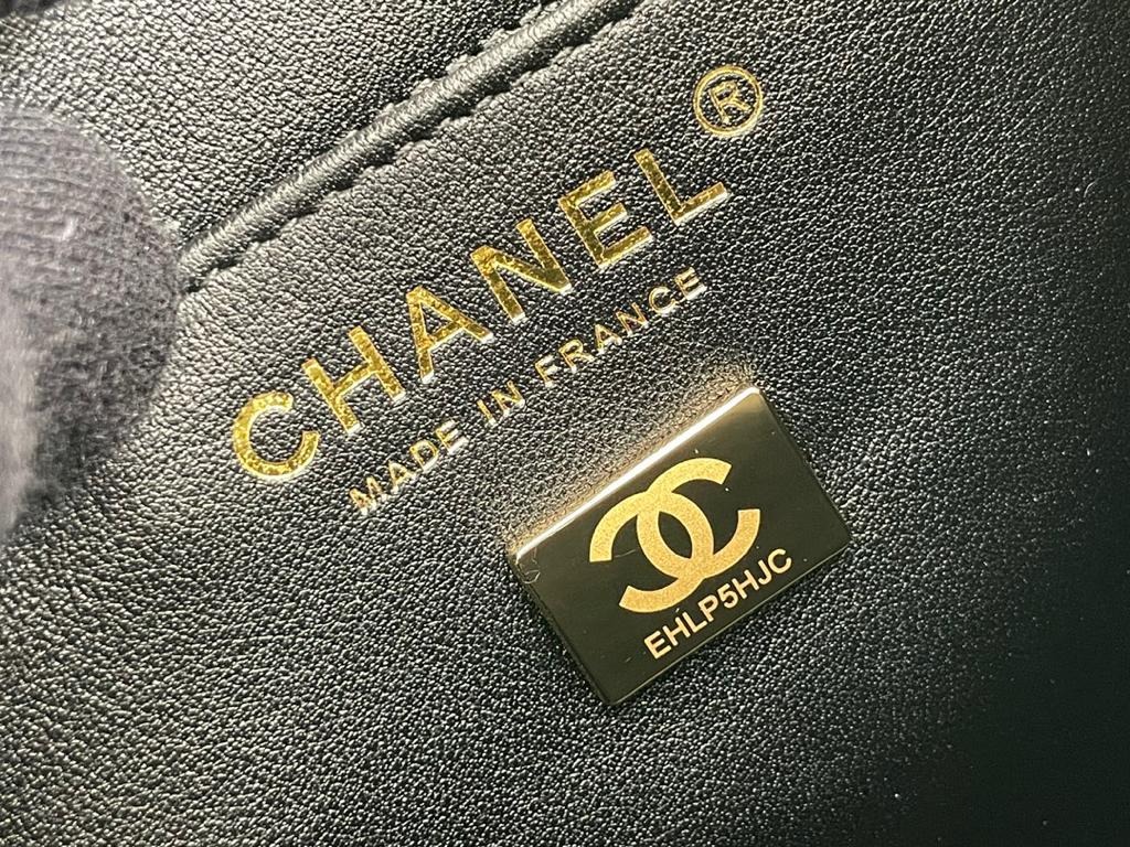 Chanel Grained Embossed Hobo Bag Black 17Cm/6.7in
