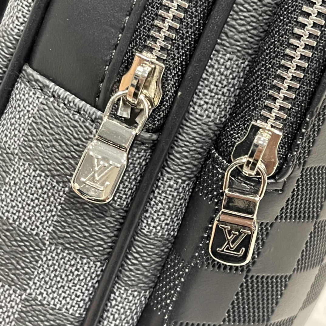 Louis Vuitton Avenue Slingbag 31Cm Black And Grey N40439