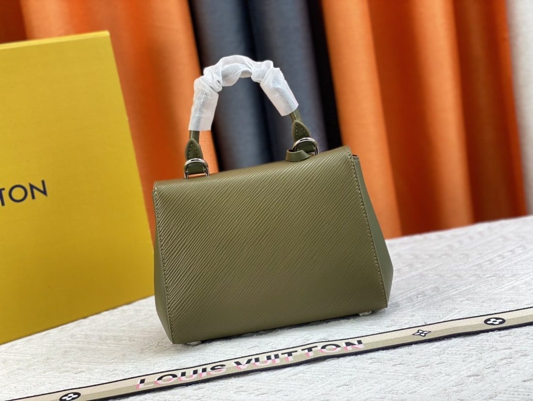 Louis Vuitton Cluny Mini Geen 22Cm