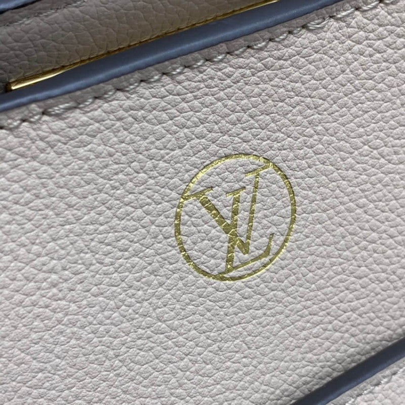 Louis Vuitton On My Side Mm 30Cm Greige