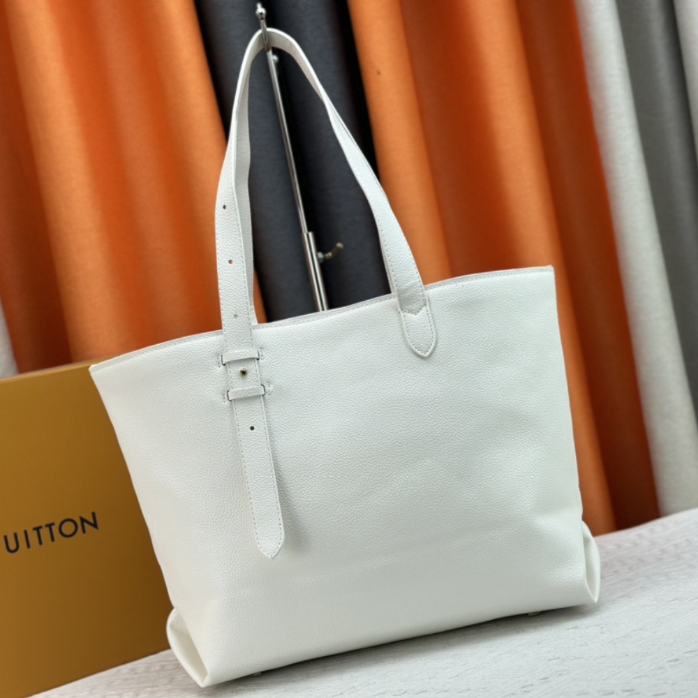 Louis Vuitton Low Key Cabas Mm Grained Calfskin White 47cm/ 18.5in