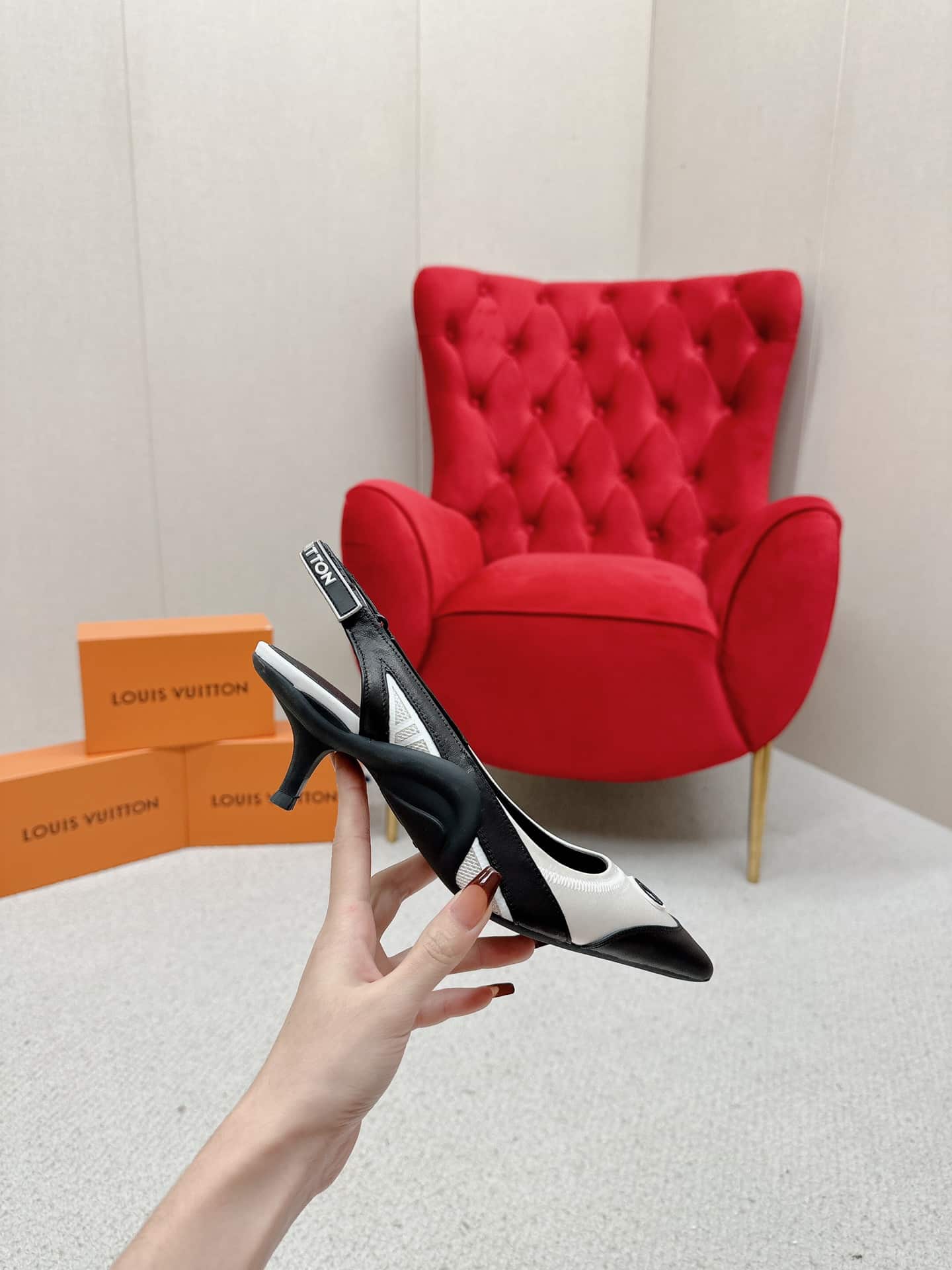 Louis Vuitton Archlight Slingback Pump Black And White
