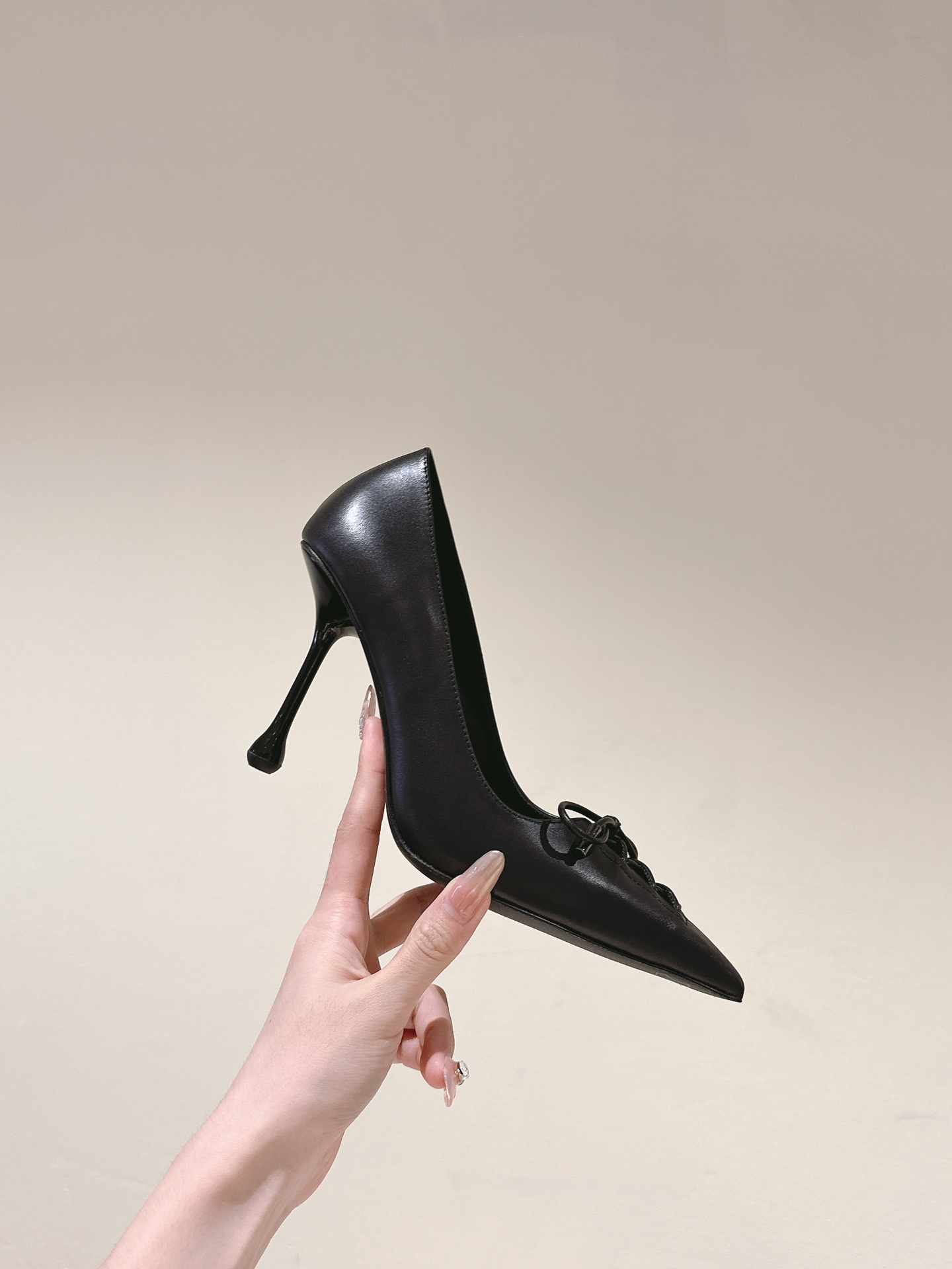 Jimmy Choo | ²⁰²4 𝐬𝐬 -Black