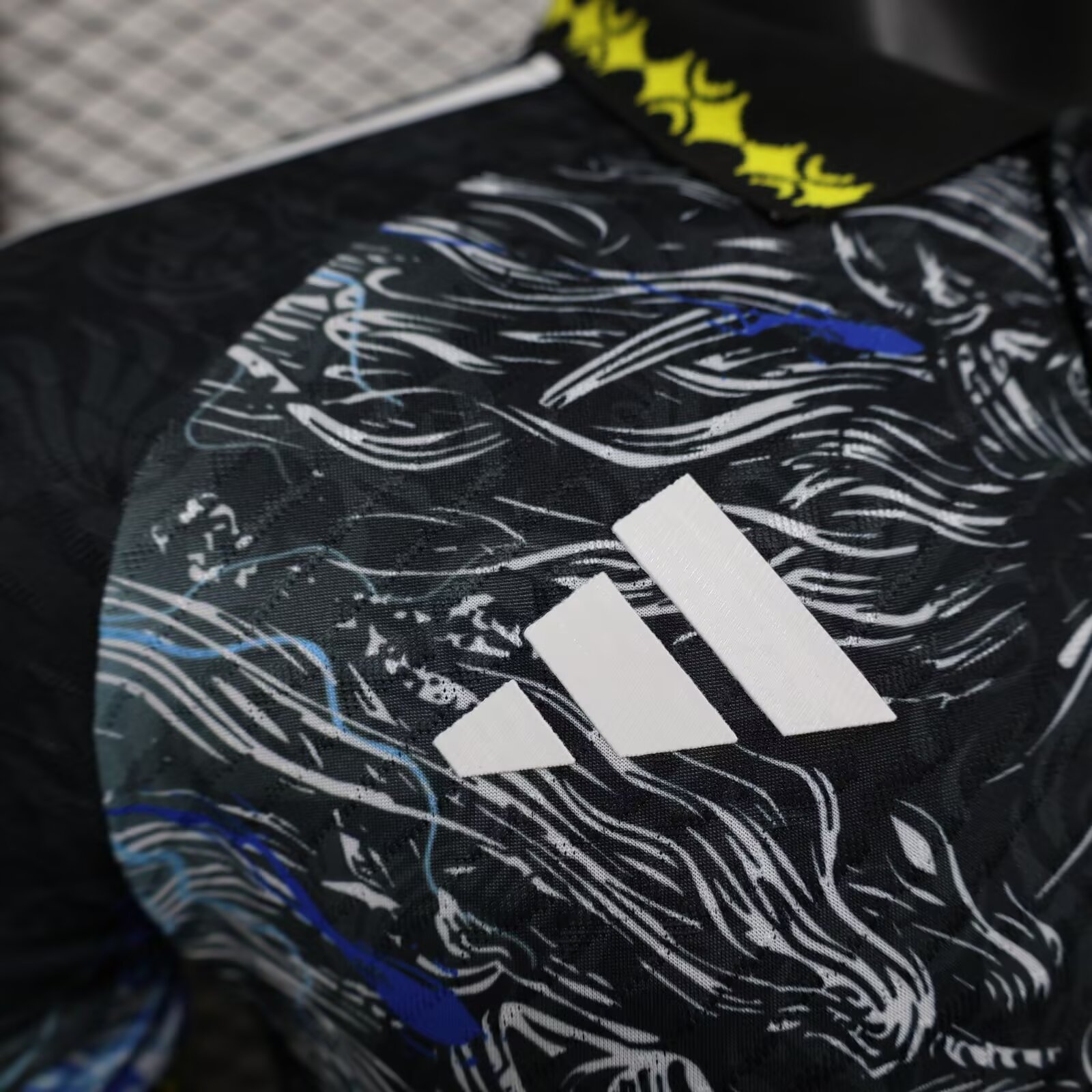 2024/2025 Player Version Real Madrid lightning Dragon Football Shirt 1:1 Thai Quality