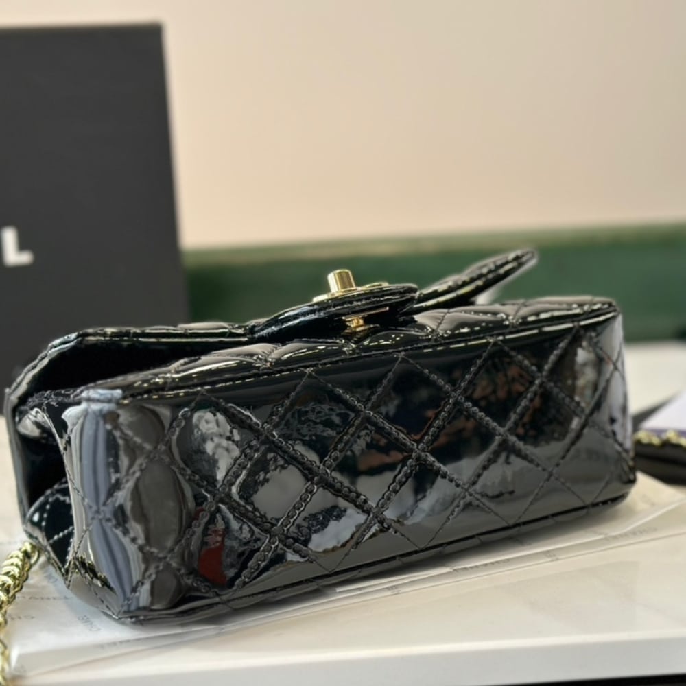 Chanel Mini Classic Handbag With Top Handle Black 20Cm/7.8in As2431 B18237 94305
