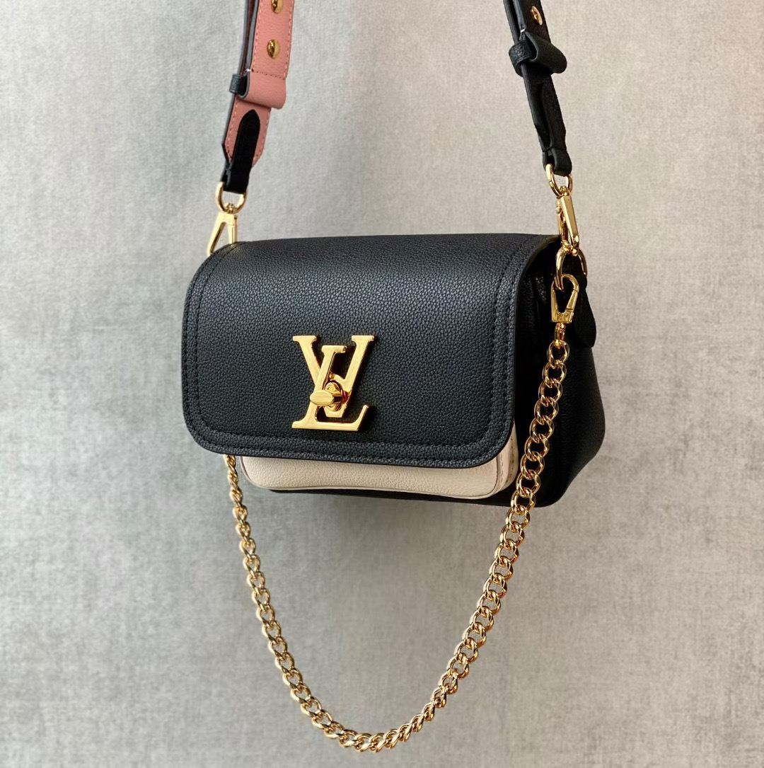 Louis Vuitton Lockme Tender 19Cm Black
