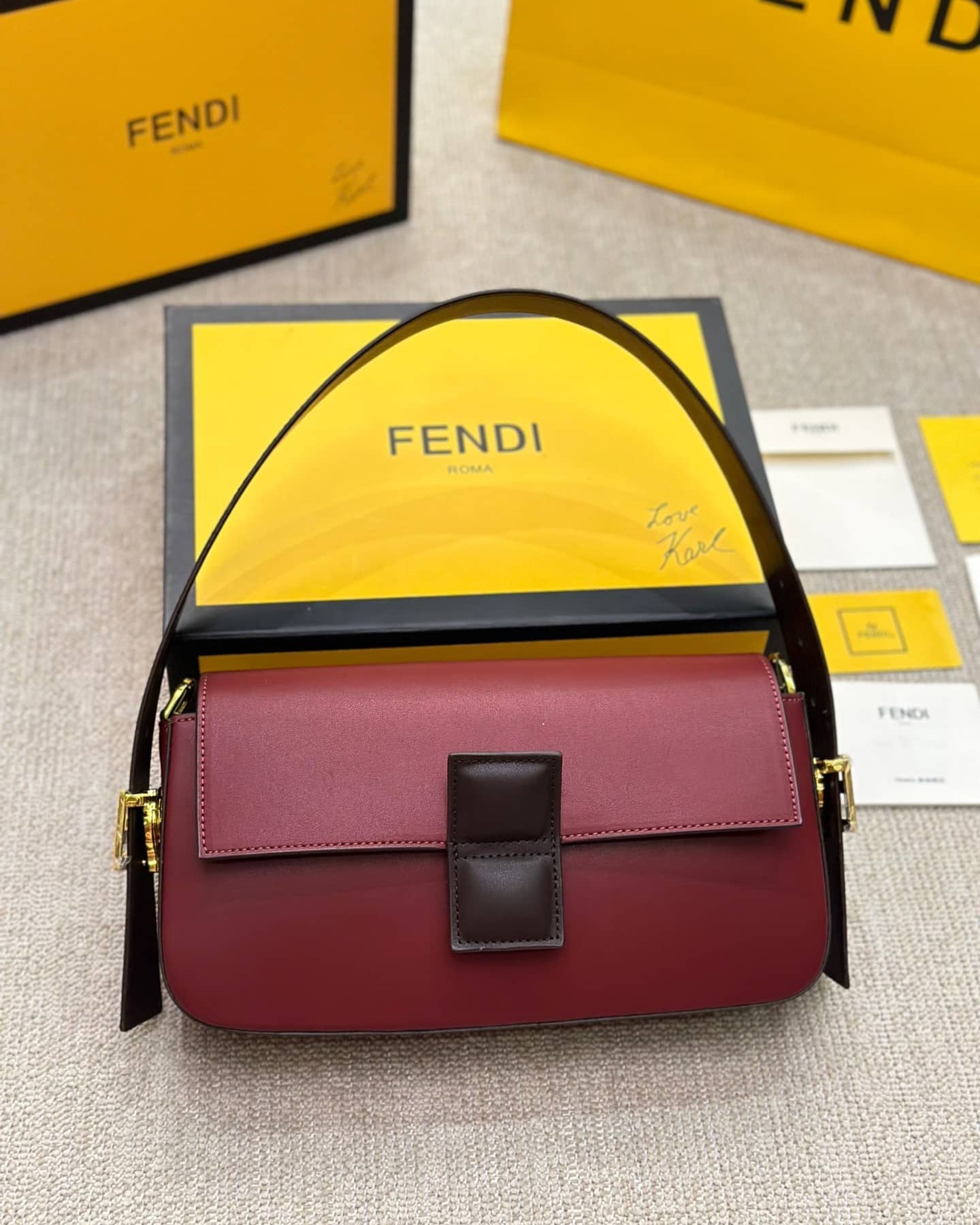 Fendi Baguette Bag Burgundy And Black 26cm 8br821apkof1nz9