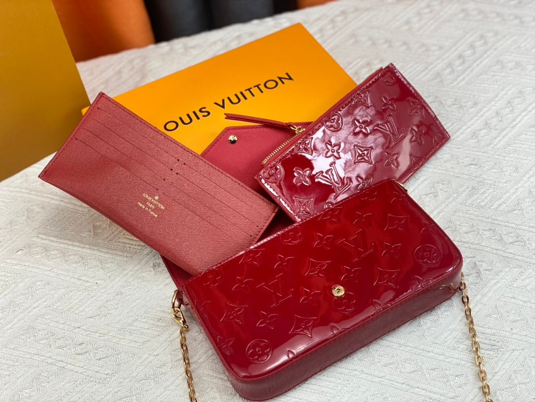 Louis Vuitton Pochette F Licie Red 21Cm