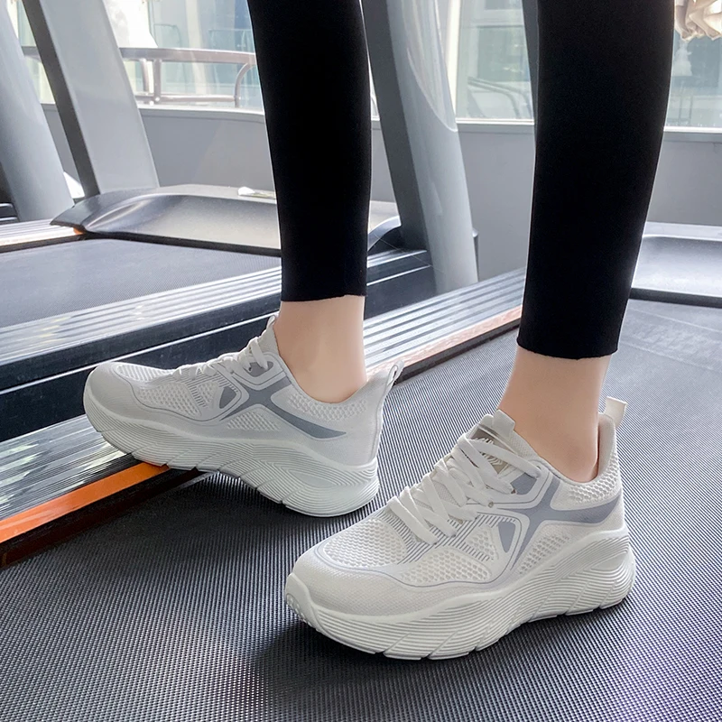 Women’s Fashion Sneakers Casual Outdoor Running Training Shoes Breathable Mesh Anti-Slip Springy Lightweight Lace-Up Footwear