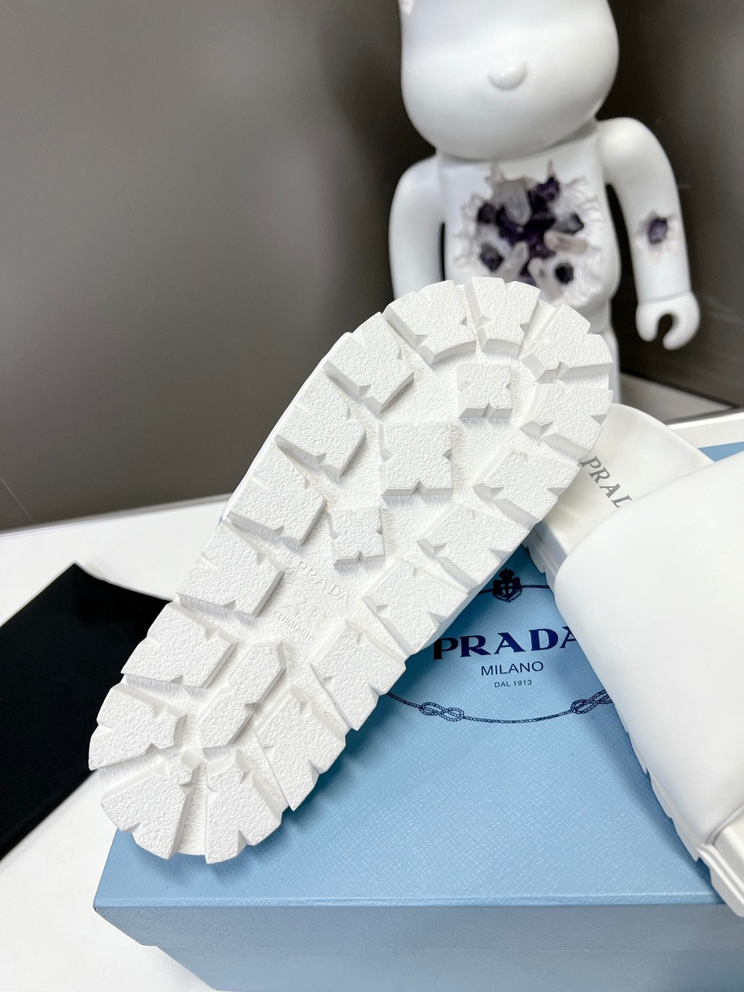 Prada Soft Padded Nappa Leather Slides White 1Xx6482Dl8F0009F020
