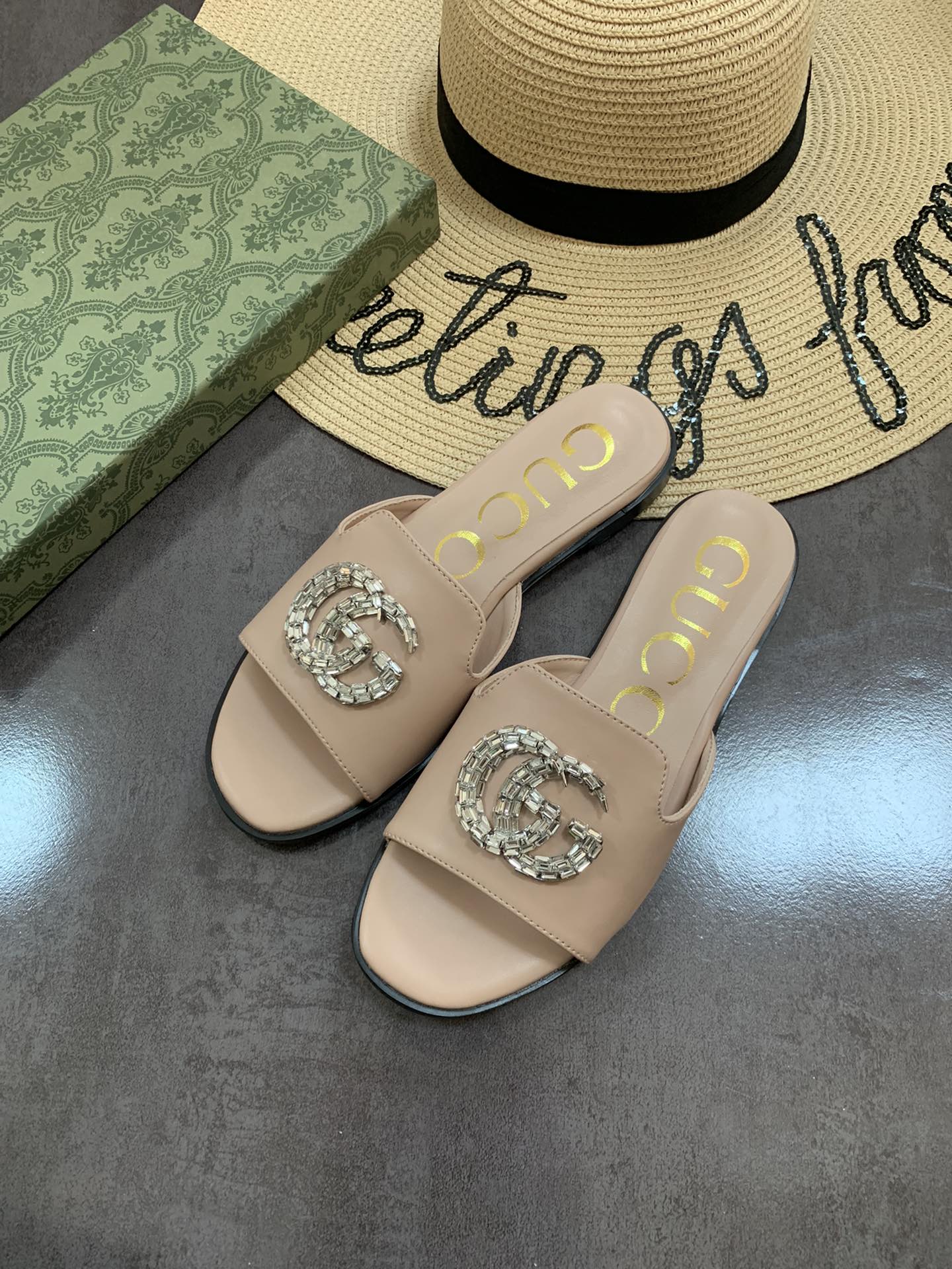 Gucci Double G Slippers Leather Beaded In Beige