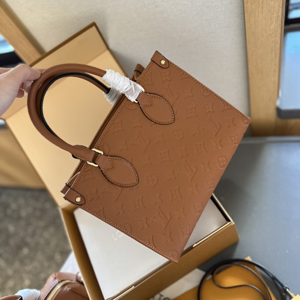 Louis Vuitton Onthego MM Monogram Empreinte Cognac 35Cm M12775