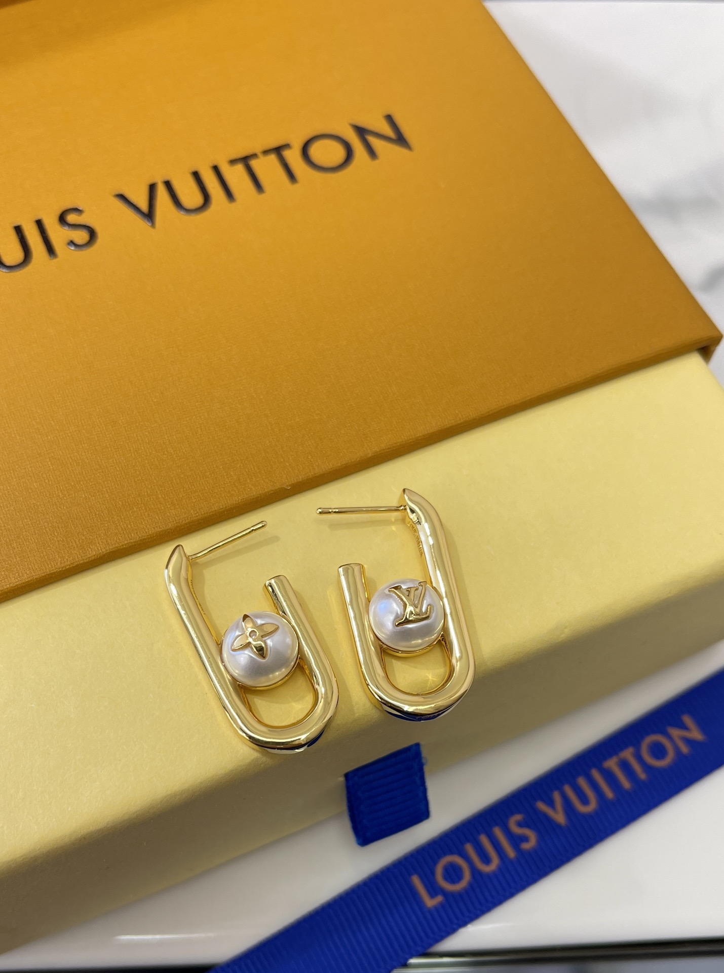 Louis Vuitton My LV Chain Pearls Earrings