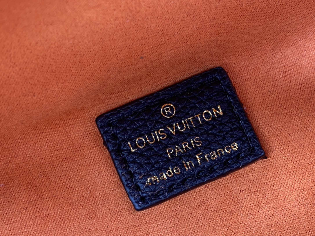 Louis Vuitton Monogram Empreinte Black Bumbag M44812
