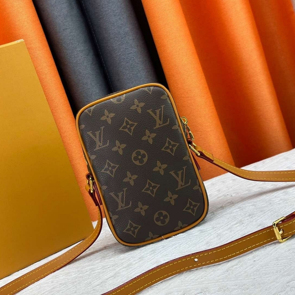 Louis Vuitton Amazon Monogram Brown 20cm M14014