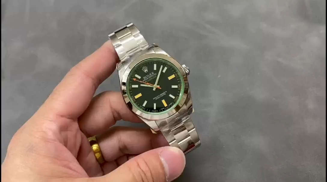 【Super Clone】Rolex Milgauss 116400GV Stainless Steel Black Dial 40MM Mens Replica Watch