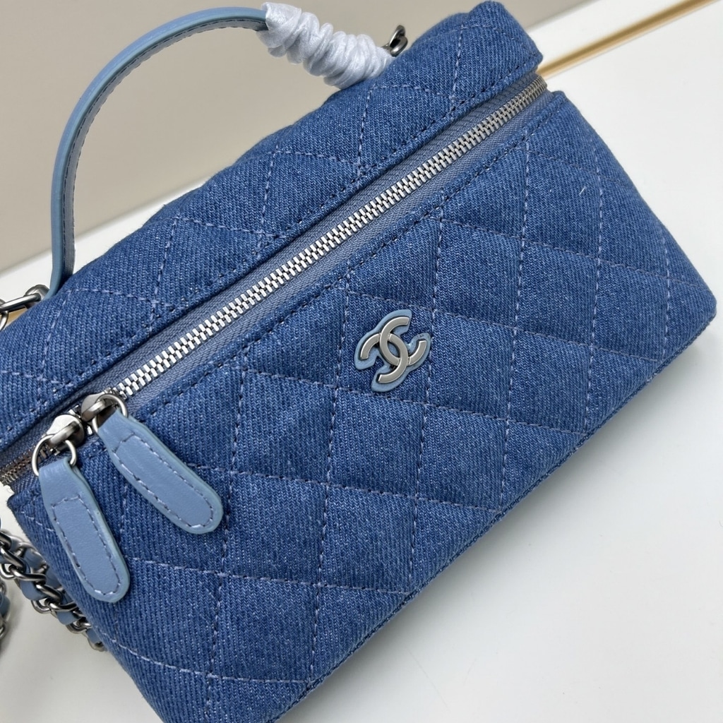 Chanel Classic Vanity With Chain Silver Tone Denim Blue 19cm