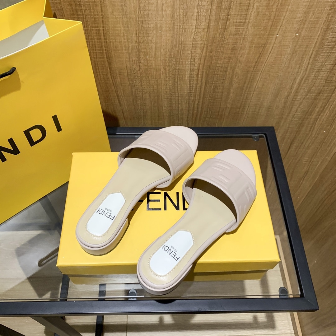 Fendi Silk Cowhide Slippers Light Pink
