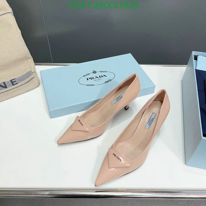Prada Cleavage Nero Leather Pumps Pink