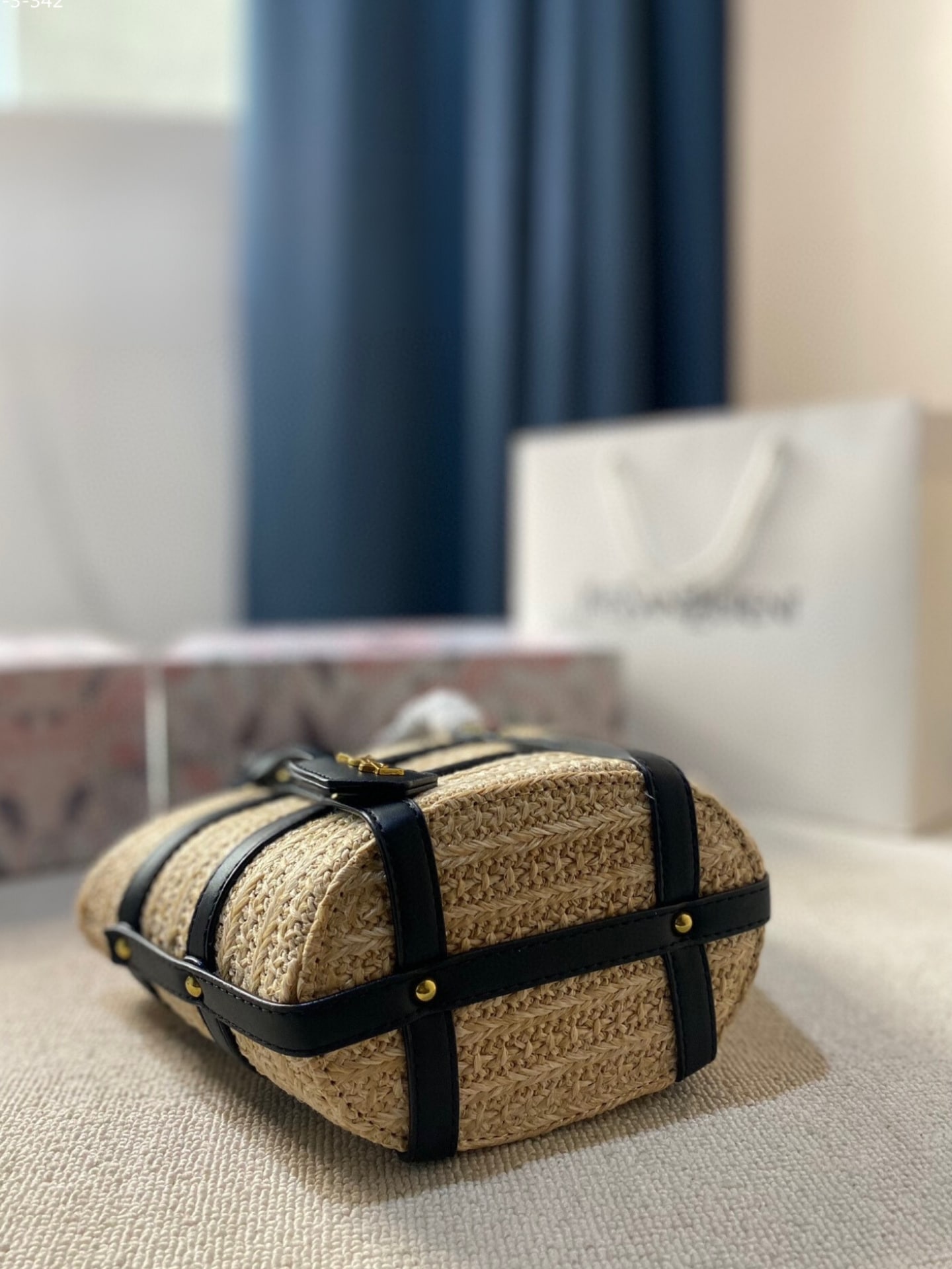 Saint Laurent Medium Panier Harness Raffia Tote Beige 17Cm