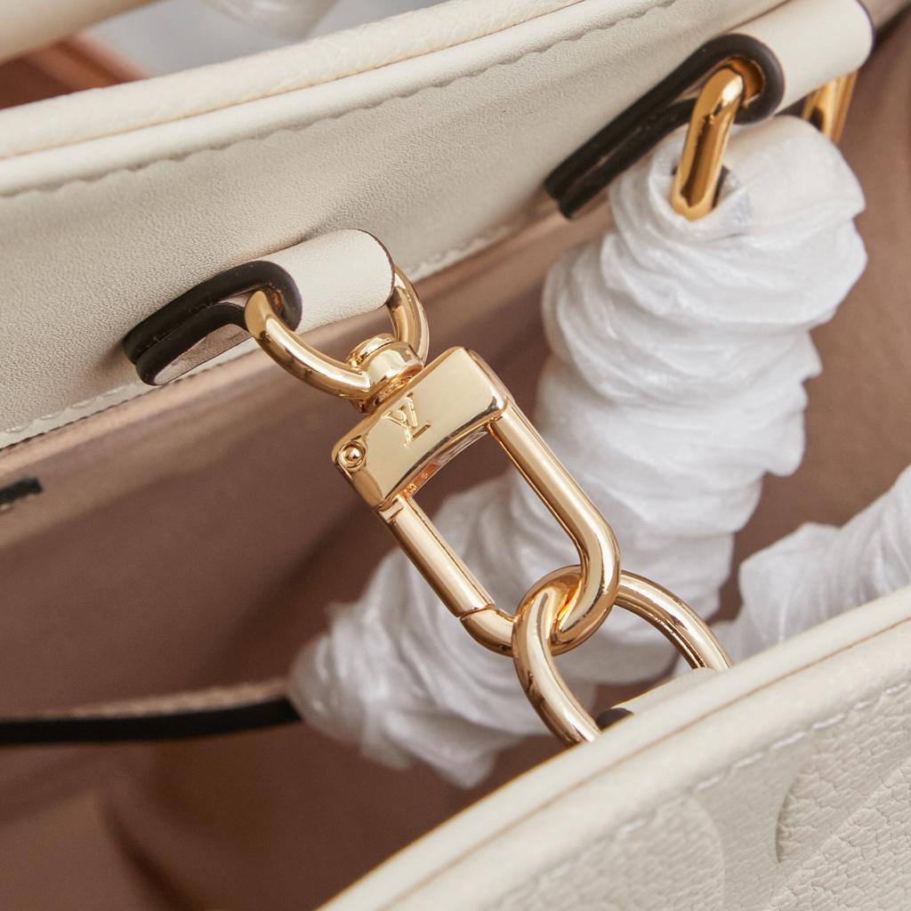 Louis Vuitton LV Onthego MM Tote Bag Monogram Beige 35cm M46531