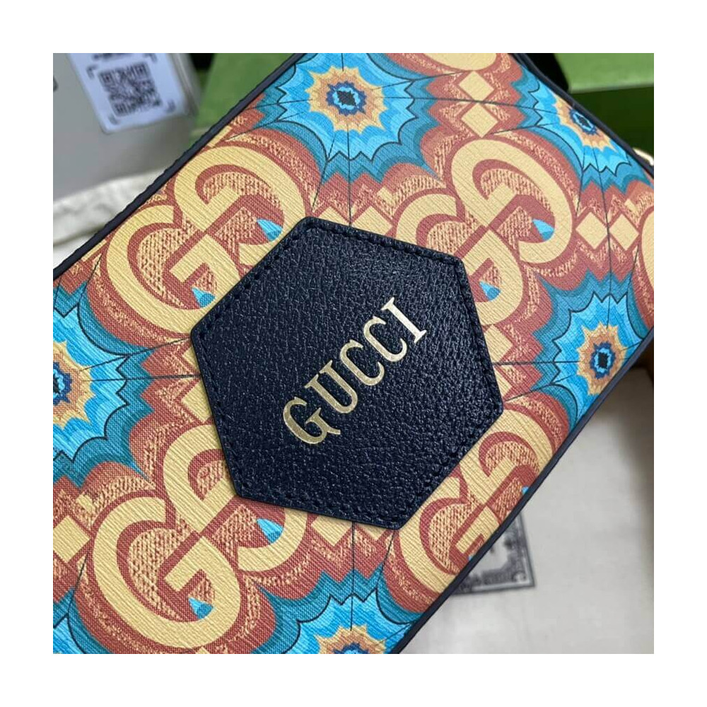 Gucci 100 Messenger Bag