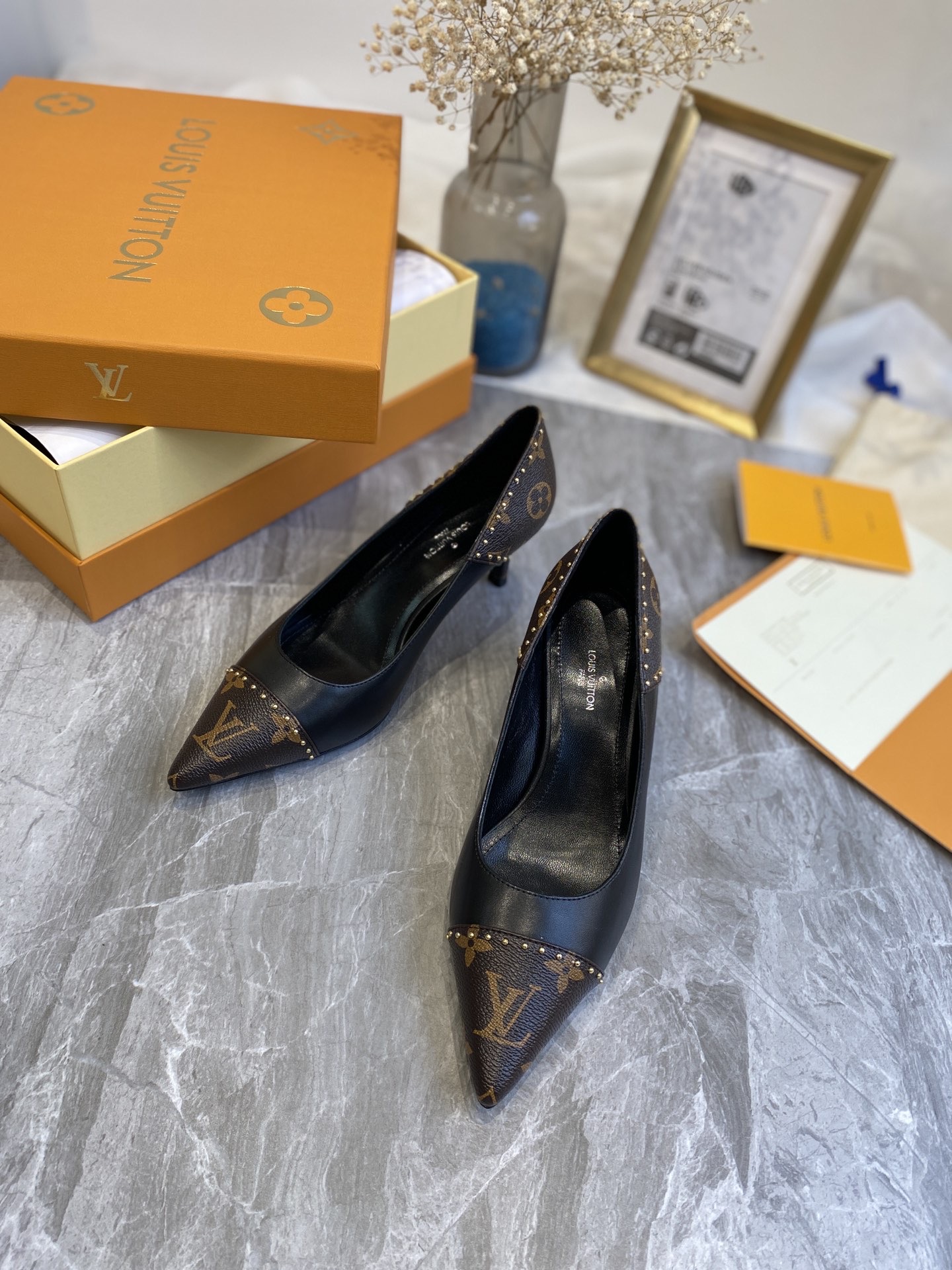 Louis Vuitton Cherie Pump 1A8N7F