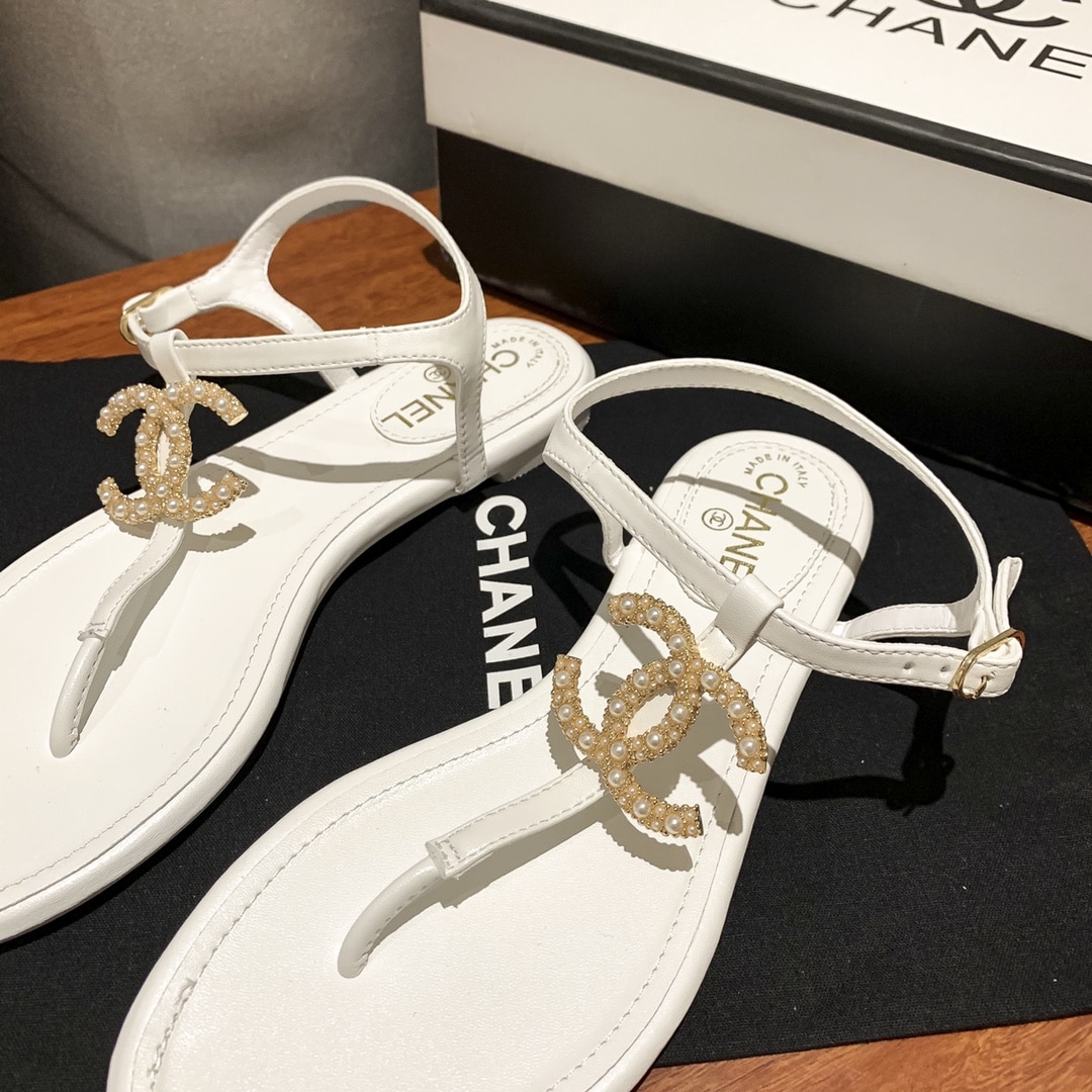 Chanel Gold Pearl Cc Logo Thong Sandals White