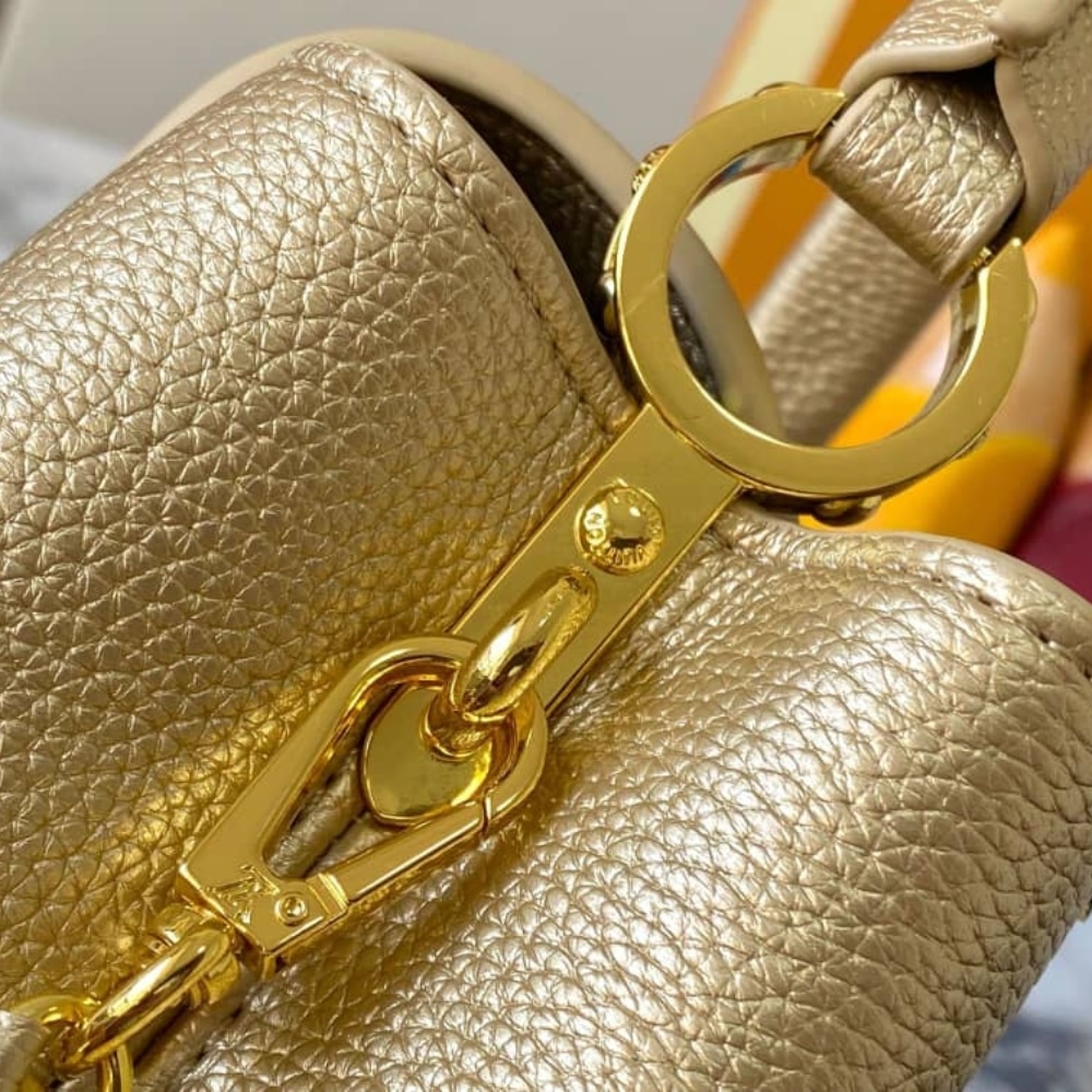 Louis Vuitton Capucines Mini Gold 21cm M24583
